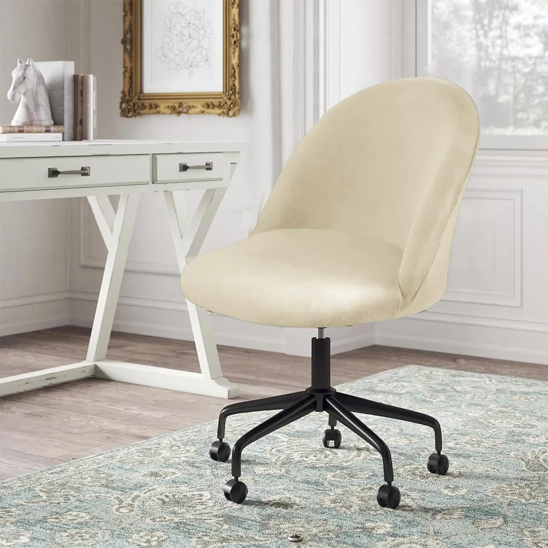 Levoberg - Funda de silla de comedor escandinava extensible de terciopelo, con respaldo redondeado elástico, funda de silla escandinava para casa, boda, hotel, 4 piezas, color beige