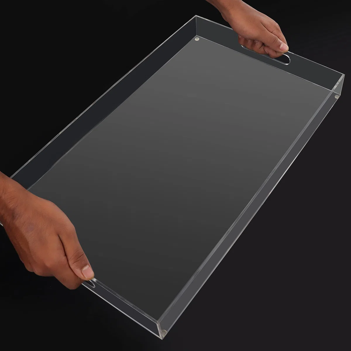 Kurtzy Bandeja Plastico Acrílico Transparente con Asas – 50 x 30 cm Bandeja Rectangular Extra Grande a Prueba de Derrames – Bandeja Decorativa, Café/Té, Alimentos, Bebidas y Organizar Mesa
