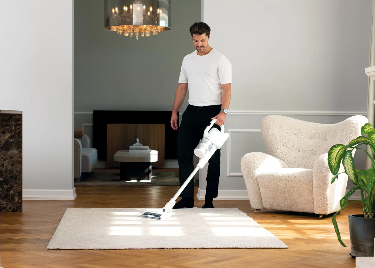 Nilfisk S1 Allergy Aspiradora Sin Cable - 2 en 1 Aspirador Vertical y de Mano - Filtro HEPA 14 - Blanco (550W)