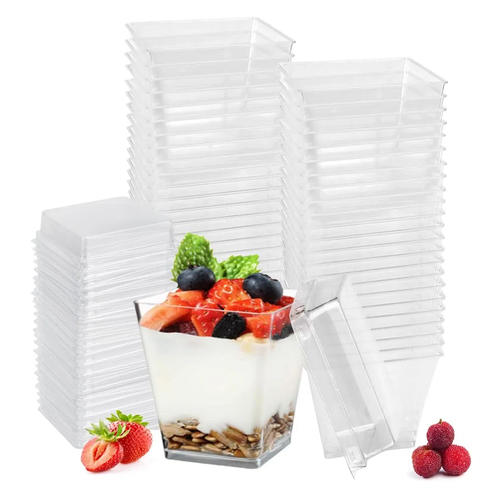 50PCS Vasos de Postre de Plástico Duro 7oz/210 ml, Tazas de Postre de Plástico Reutilizables con 50 tapas, Envases de Plastico con Tapa Transparentes y Cuadrados, para Helado, Mousse, Pudín