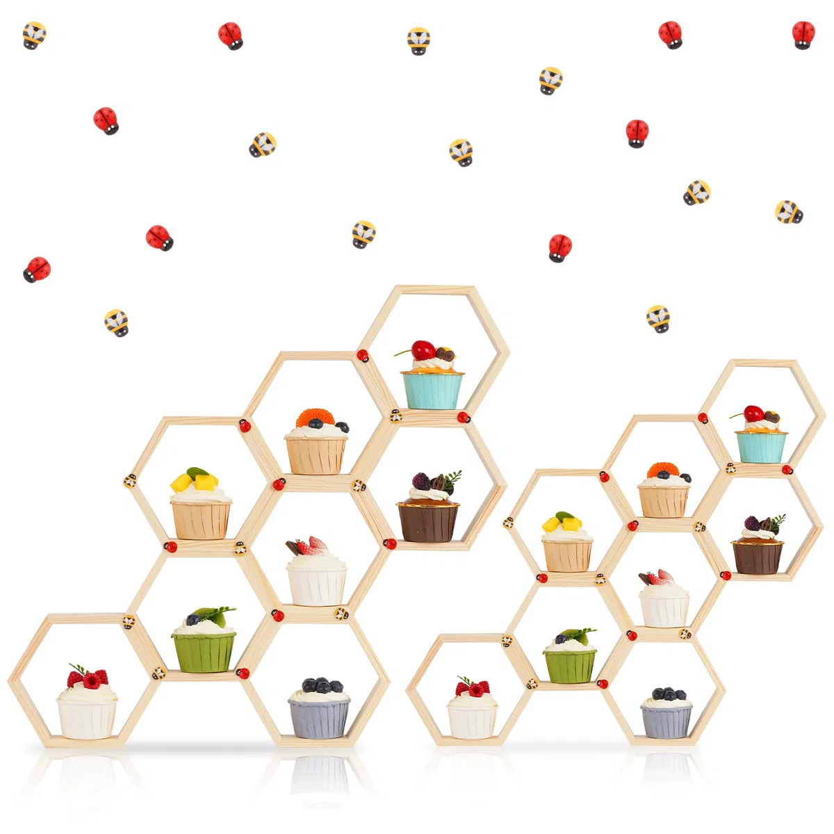Juego de 16 soportes hexagonales de panal para cupcakes, madera de pino resistente con 30 adorables abejas y 10 decoraciones de mariquitas, torre de postre apilable para hornear para fiestas temáticas