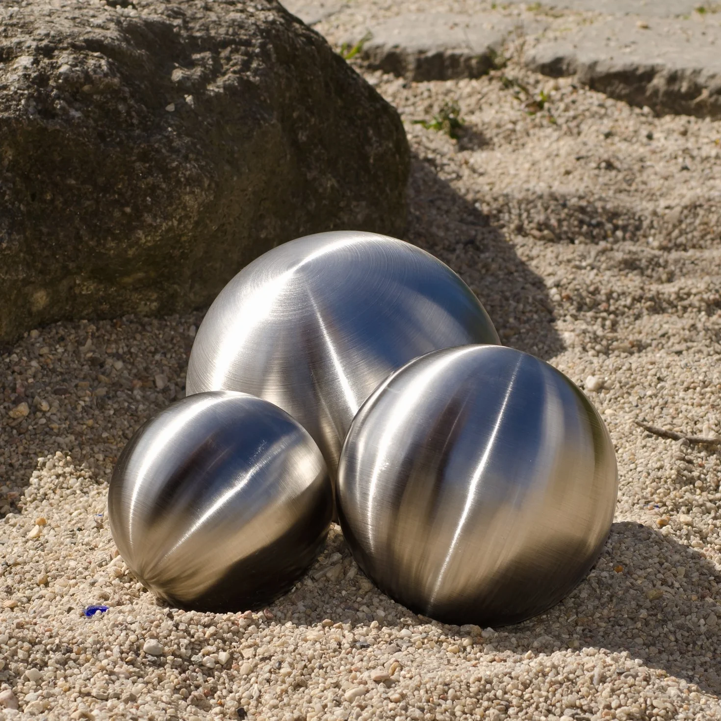 Köhko Juego de 3 bolas de acero inoxidable, 06, diámetro 9-15-24 cm, bola decorativa de acero inoxidable cepillado mate, diámetro 9-15-24 cm