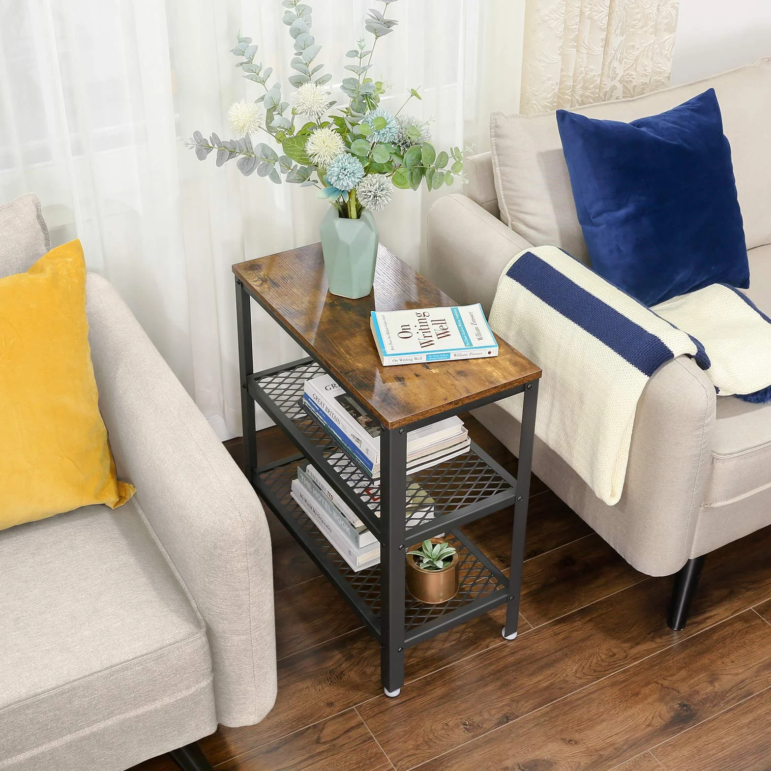 VASAGLE LET33BX - Mesa Auxiliar (2 estantes de Malla, para Pasillo, salón, Dormitorio, Oficina, Ahorro de Espacio, Montaje fácil, Estilo Industrial, marrón rústico