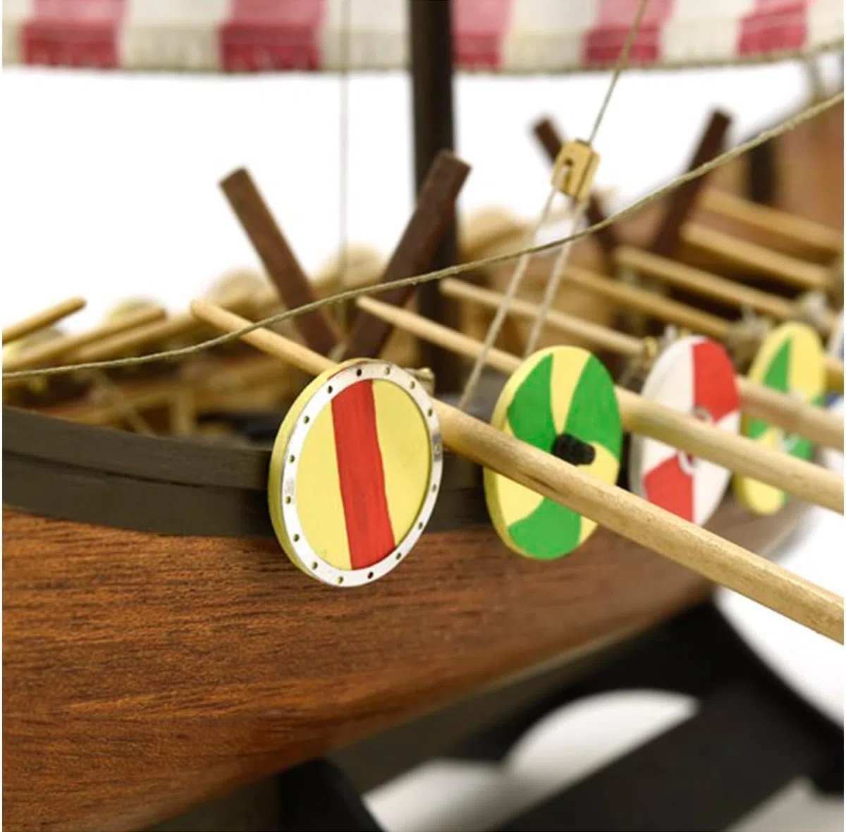 Artesanía Latina - Maqueta de Barco en Madera - Drakkar Viking - Modelo 19001N, Escala 1:75 - Maquetas para Montar - Nivel Principiante