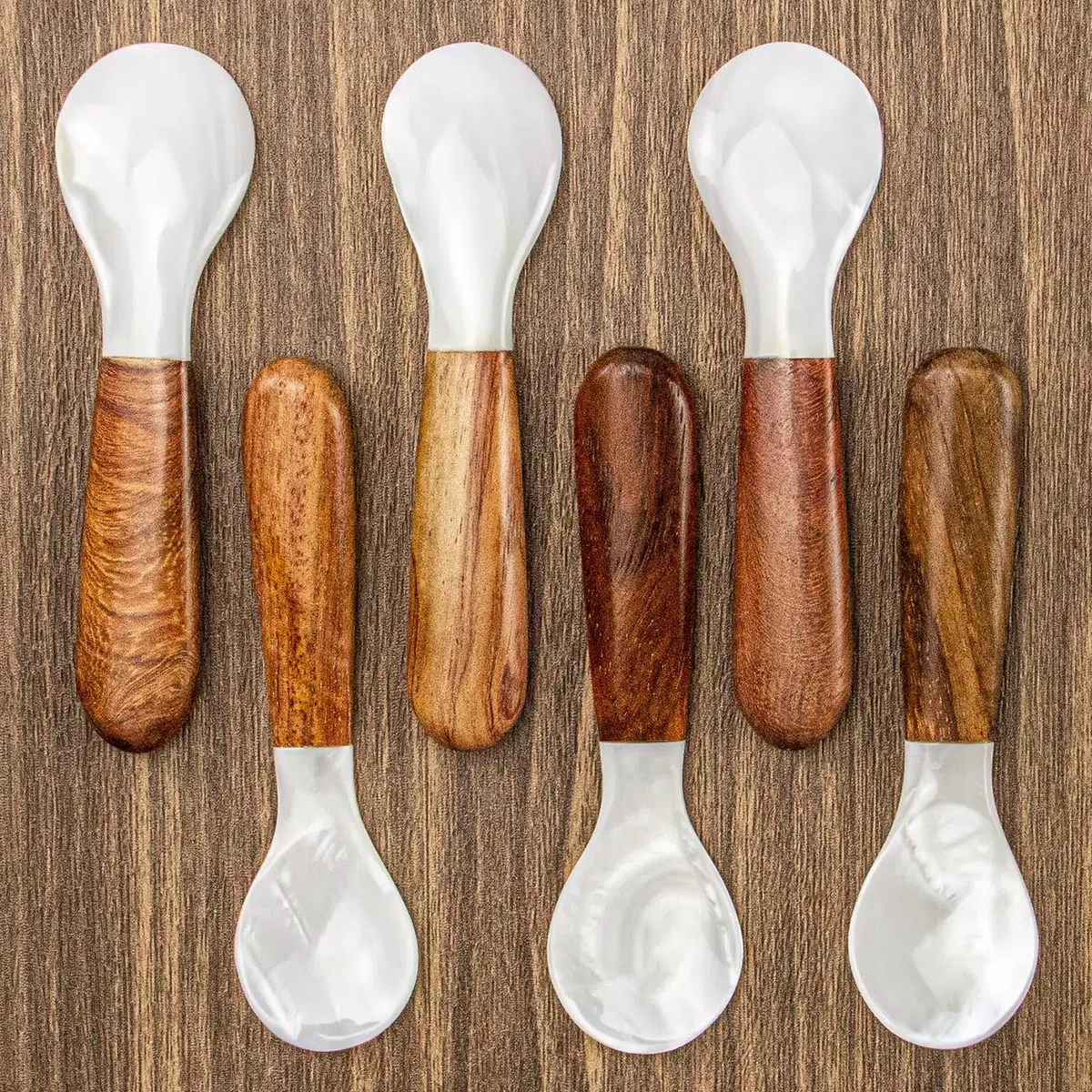 DUEBEL Juego de 6 cucharas de caviar con mango de madera de 12 cm de nácar para servir caviar, servir huevos, catering deroration