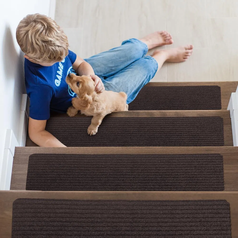 Alfombrillas autoadhesivas para peldaños antideslizantes, 15 unidades, suaves, se pueden cortar, reutilizables, agarre extra para mascotas, niños y personas mayores (marrón, 76 cm x 20 cm)