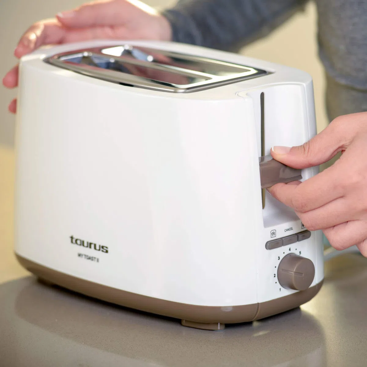 Taurus Mytoast II-Tostadora de Pan de Dos Ranuras con función de cancelar, recalentar y descongelar, 7 Niveles de Tostado y Sistema Auto-Centrado