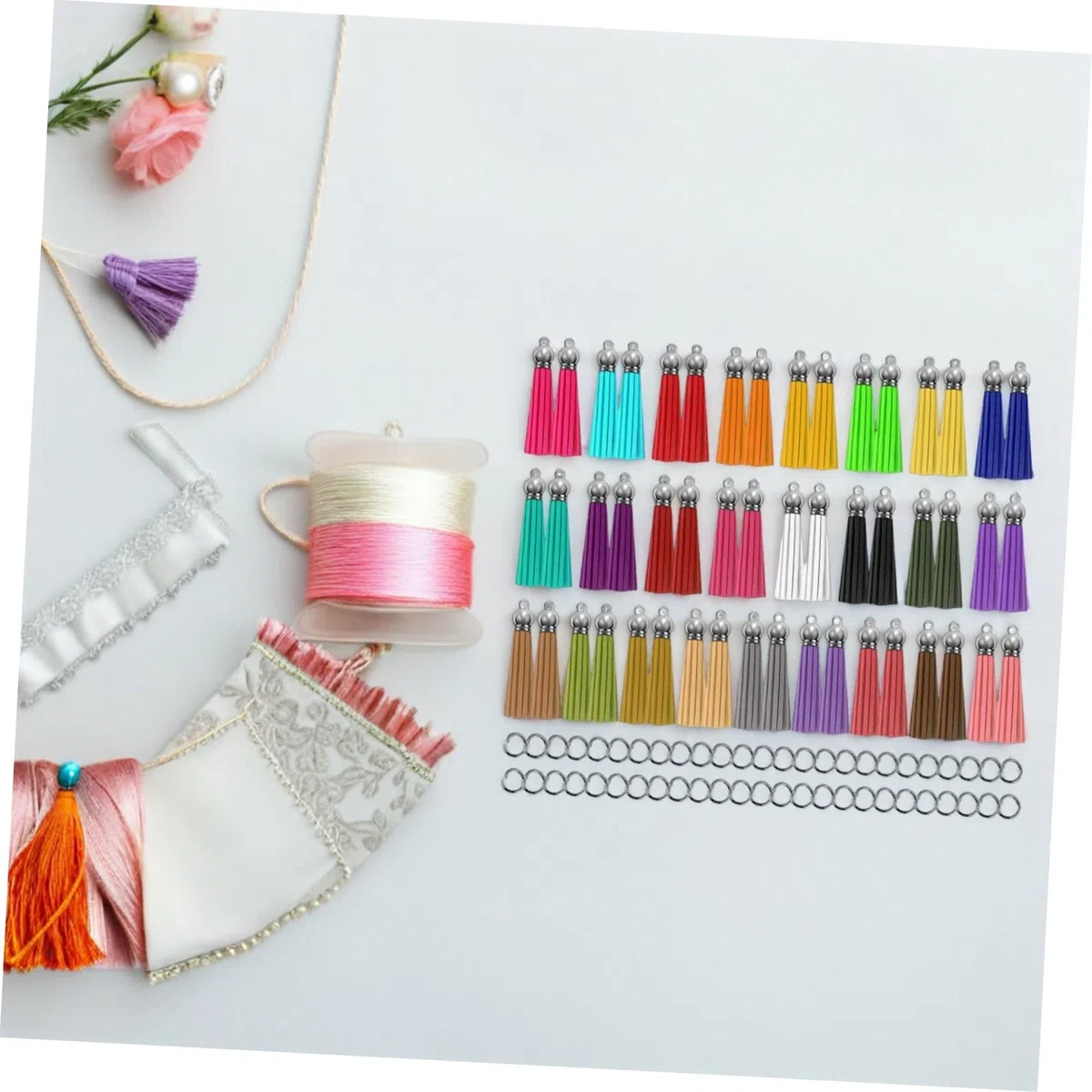 Oatipho - Llavero, pompón de piel, 5,50 cm, con anillo metálico, borlas, para manualidades y fabricación de joyas, amuletos para llaveros, decoración DIY – Lote de 50