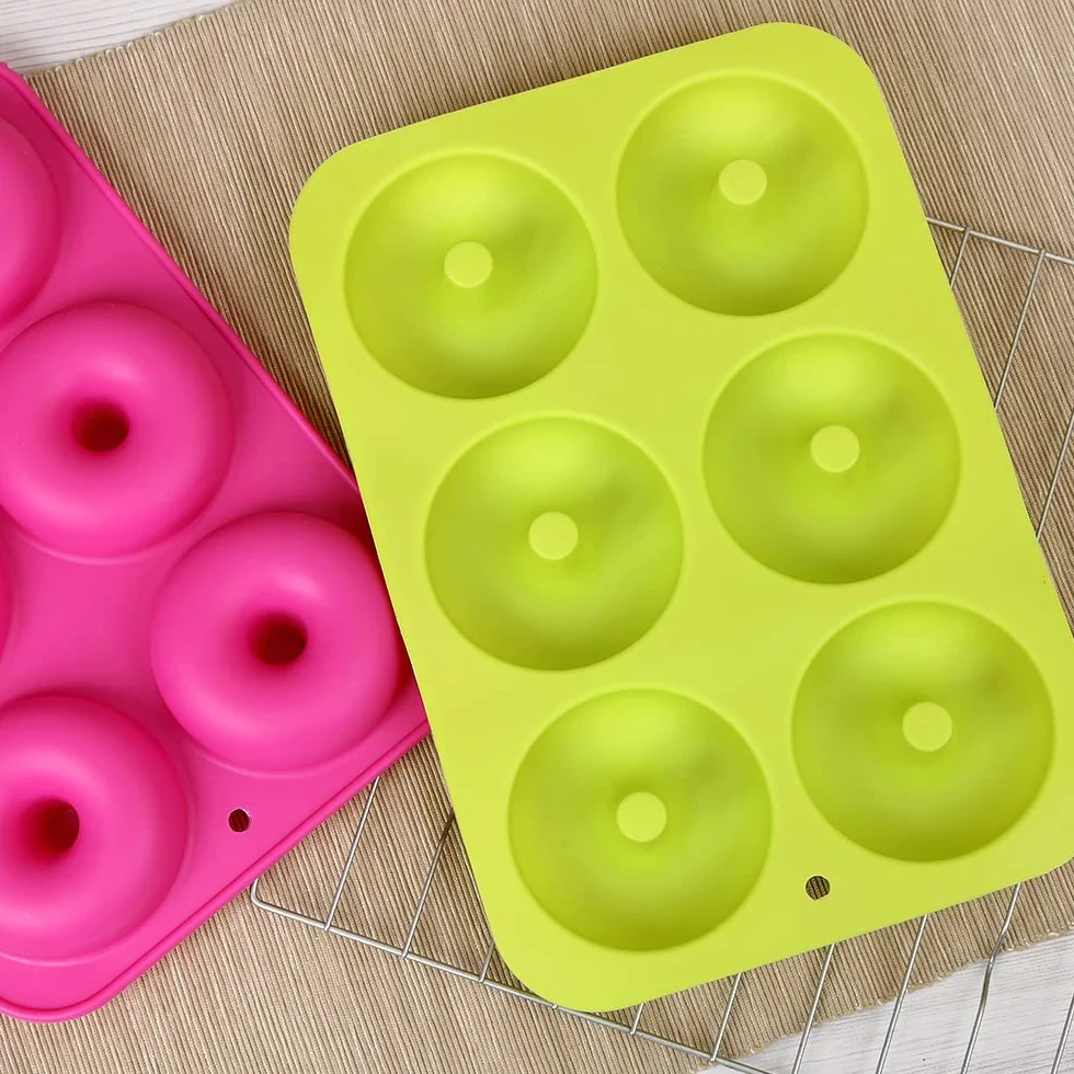 homEdge - Pack de 2 moldes para dónuts, antiadherentes, con silicona de grado alimenticio, verde y rosa