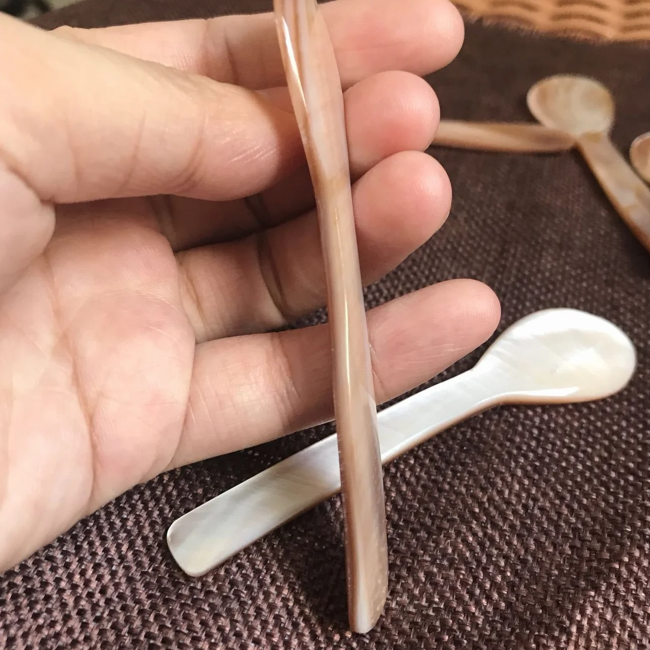 DUEBEL Cuchara de Concha, Set de 6 Cucharas Hechas a Mano para Servir Postre, Café, Helado, Huevo, Caviar (Rosa, 11.5cmx3cm)