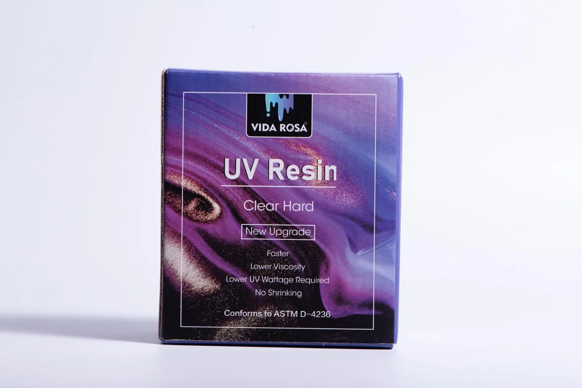 VidaRosa Kit de resina UV VIDA ROSA de 200 g, súper transparente con lámpara UV, varilla de silicona para agitar, taza medidora y almohadilla de silicona.